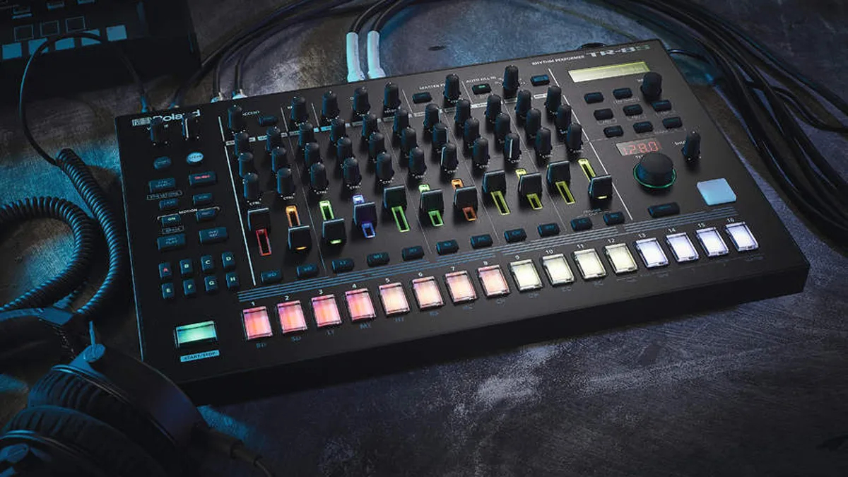 Roland TR-8S